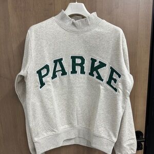 Parke Sweatshirt | Casual Campus Style | Cozy and Trendy